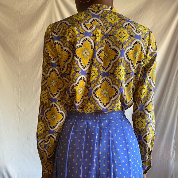 printed button down shirt - Picture 3 of 6